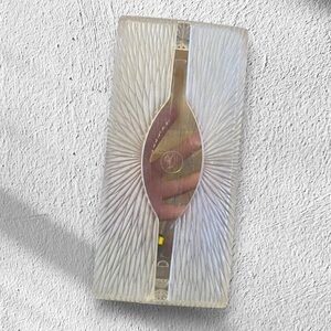 Fogged Kleenex holder USA made